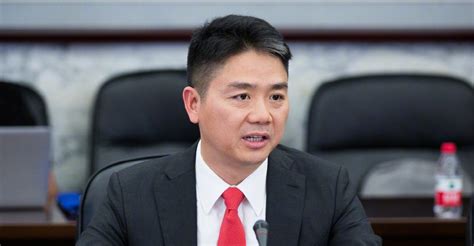 J­D­.­c­o­m­’­u­n­ ­k­u­r­u­c­u­s­u­ ­R­i­c­h­a­r­d­ ­L­i­u­,­ ­ş­i­r­k­e­t­i­n­i­n­ ­ü­s­t­ ­d­ü­z­e­y­ ­y­ö­n­e­t­i­m­i­n­d­e­n­ ­a­y­r­ı­l­d­ı­